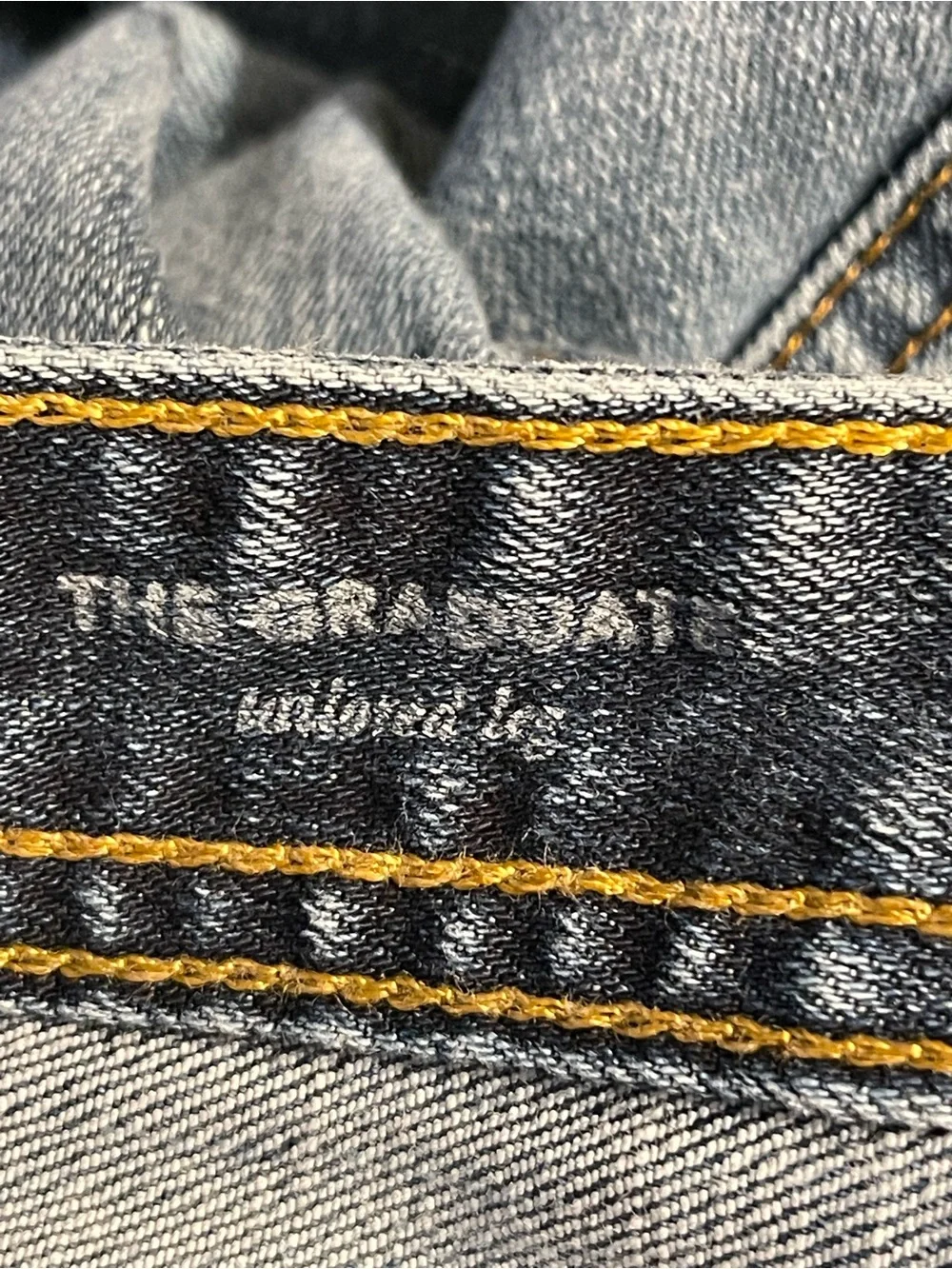 AG The Graduate Jeans 33x32